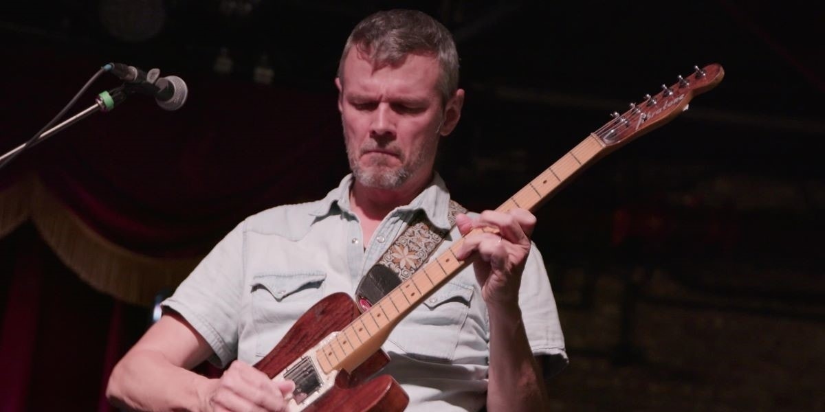 Luther Dickinson on Vibratone Guitars, Cat 5 Amps, and Keeping Roots Alive