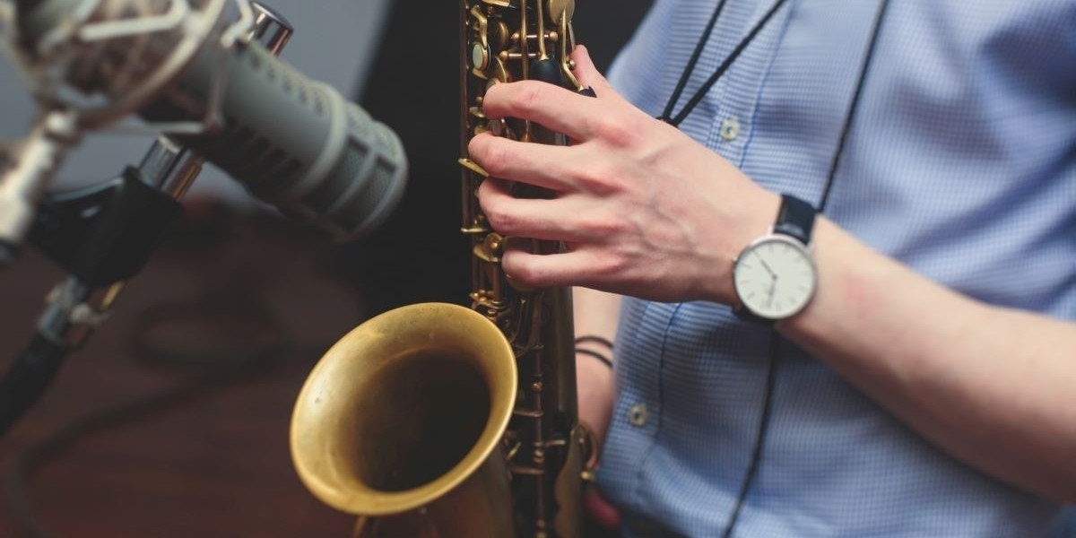 Beyond the Guitar: Using Effects Pedals with Vocals and Other Instruments