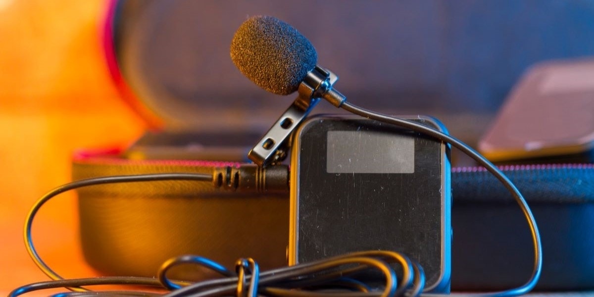 A Guide to Wireless Lavalier Microphones