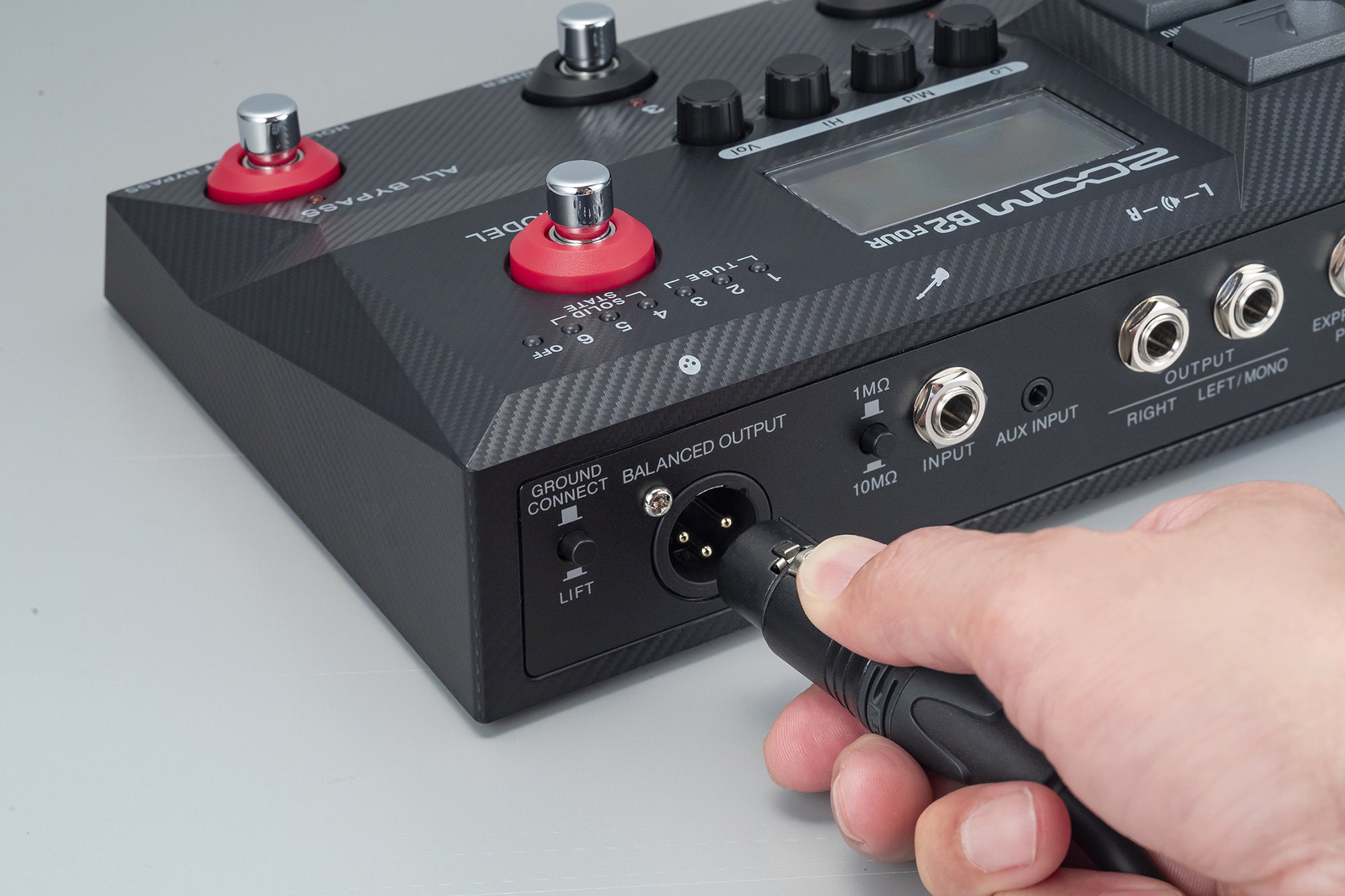 Zoom B2 Four Bass Effects and Amp Emulator Pedal | American