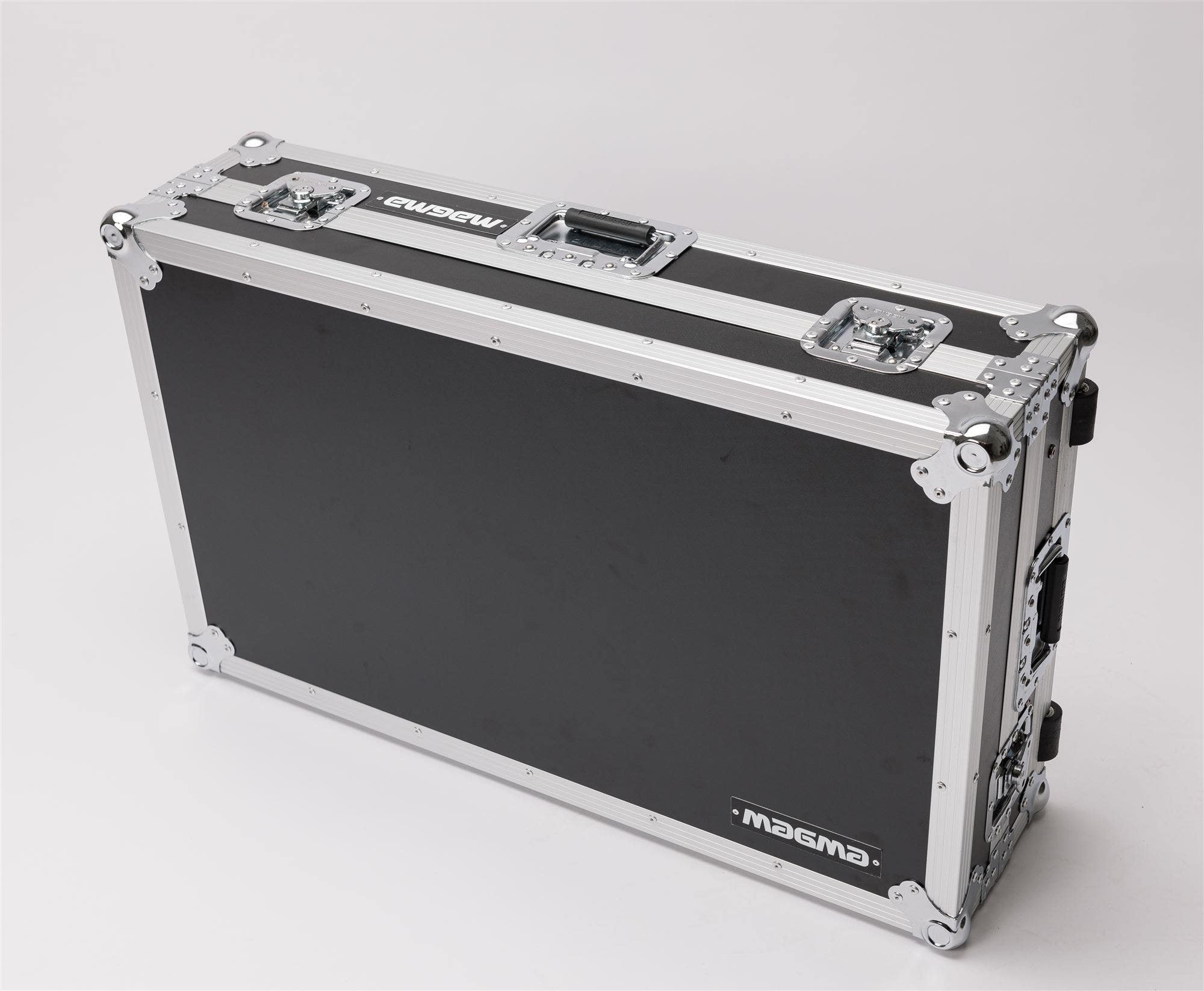 Magma DJ Controller Workstation for Rane Four with Wheels