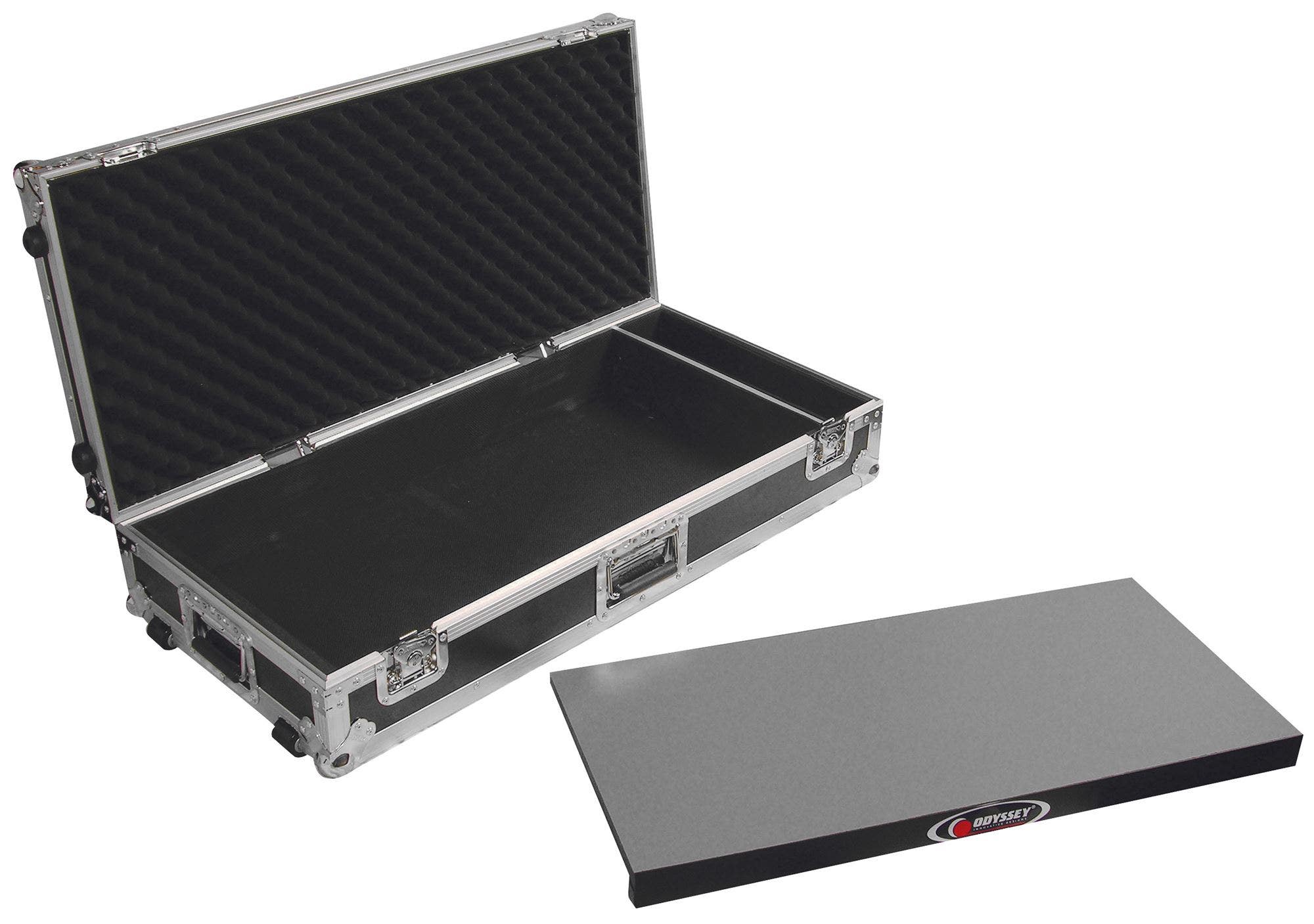 Odyssey FZGPEDAL32W 32" Wide Guitar Pedal Board Flight Case