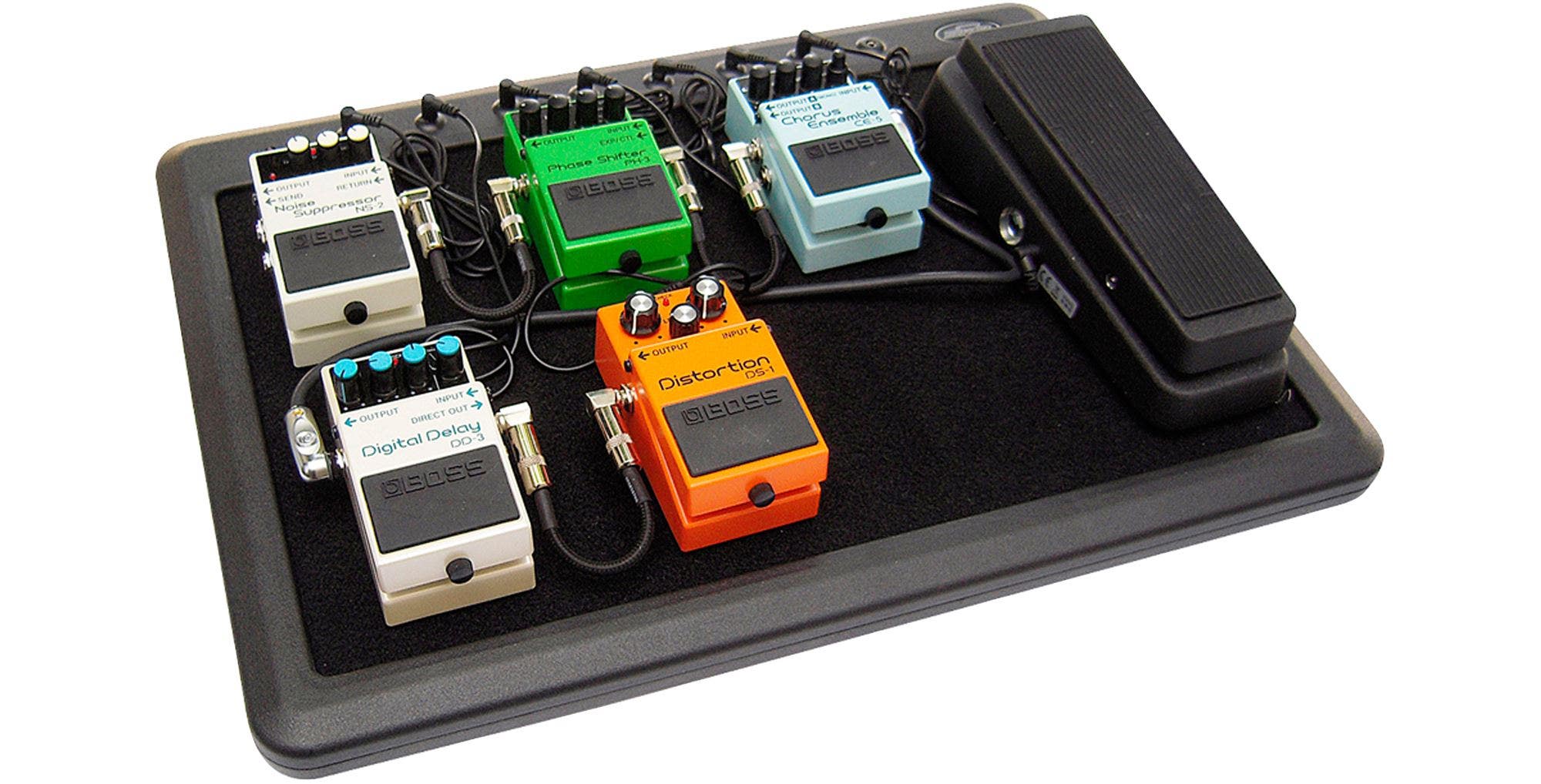 SKB PS8 Powered Pedalboard with Gig Bag