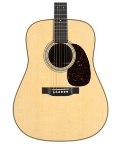 Martin HD-28 Acoustic Guitar Natural with Case 2978244