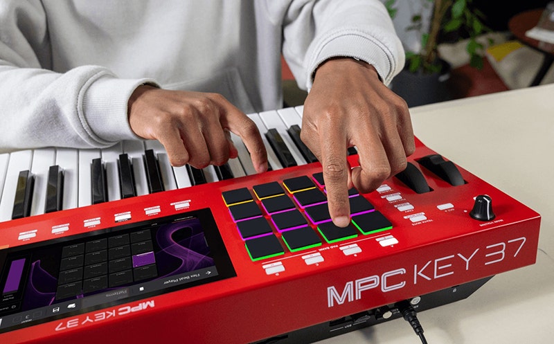 Akai MPC Key 37 Synthesizer Production Keyboard