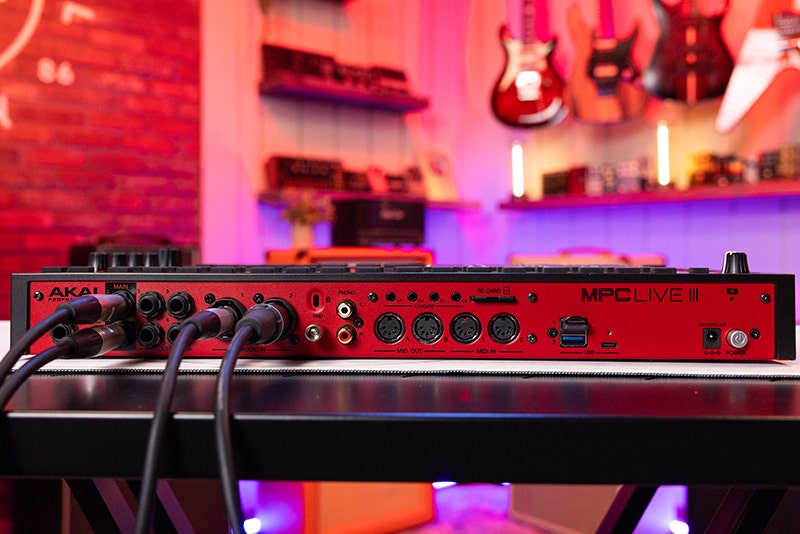 Akai MPC Live III Seamless Connectivity and Sleek Design