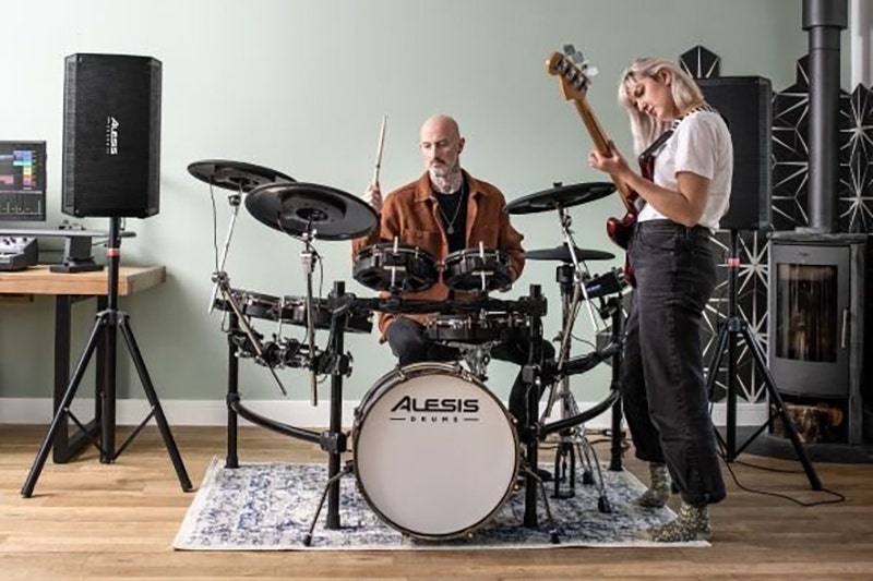 Alesis Strike Amp 12 MK2 Connect Your Entire Kit