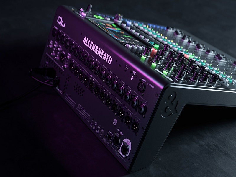 Allen & Heath Qu-5D Built to Connect and Travel