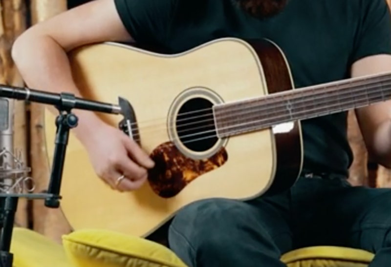 Alvarez MD70 Masterworks Herringbone Dreadnought Playability That Pushes You Forward