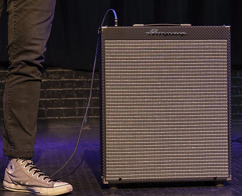 Ampeg Rocket Bass RB-210 Captivating Tone