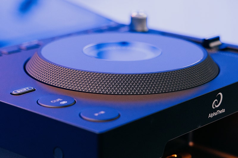 AlphaTheta CDJ-1500X Cloud Connectivity and a Smarter Way to Show Up