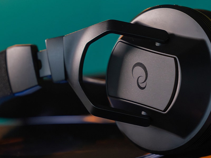 AlphaTheta HDJ-F10-TX Freedom to Listen, Like Never Before