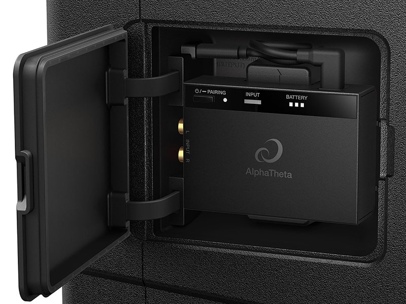 AlphaTheta WAVE-EIGHT Built for the Mobile DJ Lifestyle