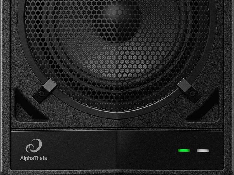 AlphaTheta WAVE-EIGHT Unleash the Beat Anywhere