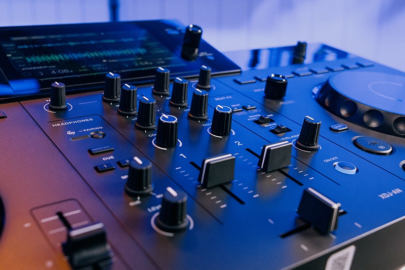 AlphaTheta XDJ-AN More Ways to Perform, More Reasons to Keep Going