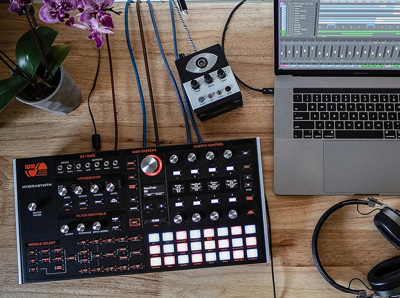 Ashun Sound Machines Hydrasynth Desktop Synthesizer | American