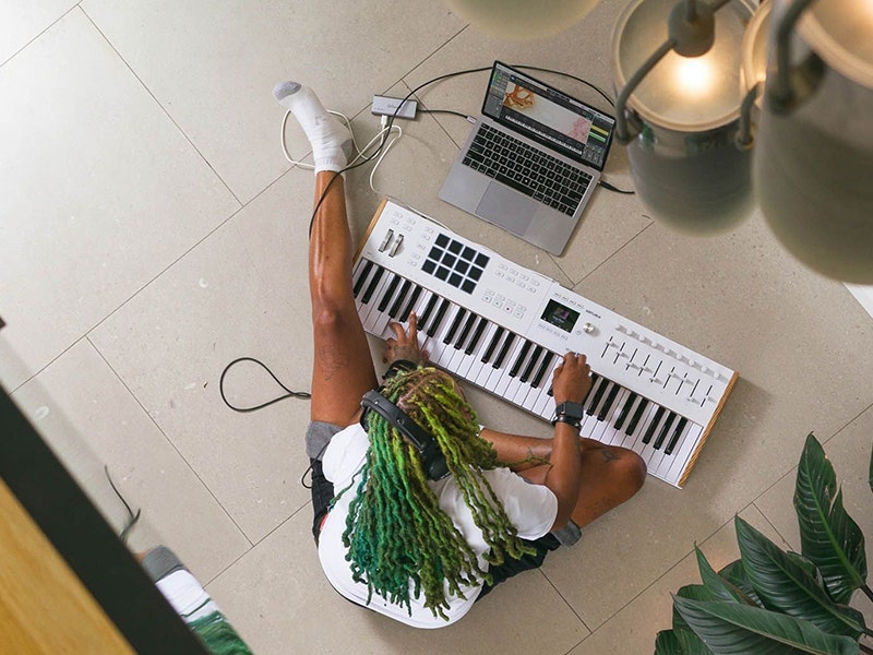 Arturia KeyLab 61 mk3 Ultra Full Creative Control at Your Fingertips