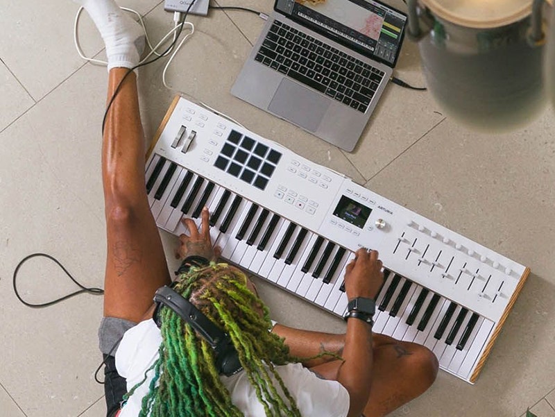 Arturia KeyLab 61 mk3 Stay in Command