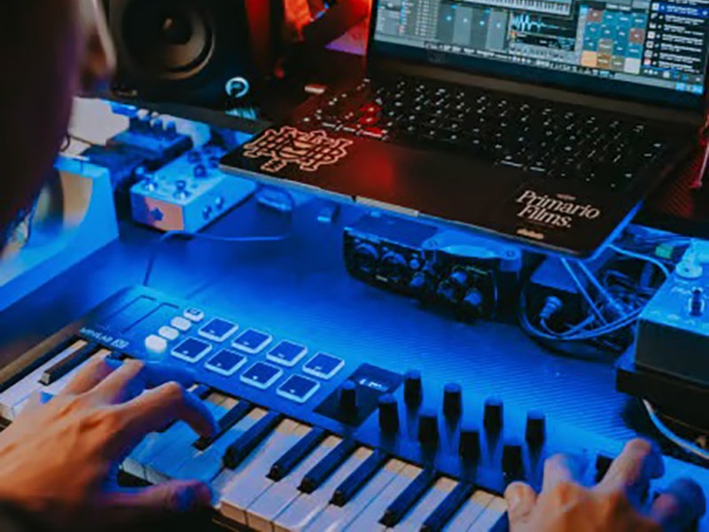 Arturia MiniLab 37 MK3 Creative Tools for the Chronically Inspired