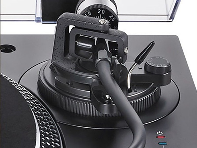 Audio Technica AT-LP120XBT-USB Superior Tracking and Components