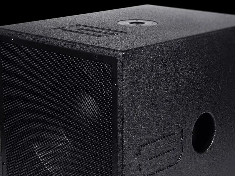 BASSBOSS BB15-MK3 Road-Ready and Rain Resistant