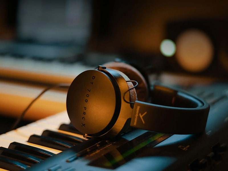 Beyerdynamic DT 700 PRO X Under the Hood