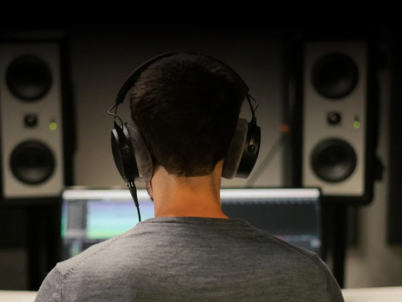 Beyerdynamic DT 900 PRO X Powerfully Simple