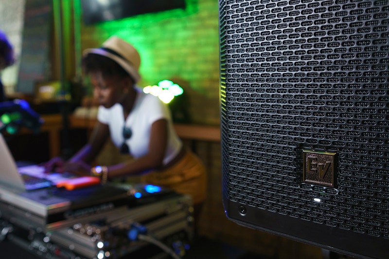Electro-Voice ELX200-15P Powerful Sound, Precise Control