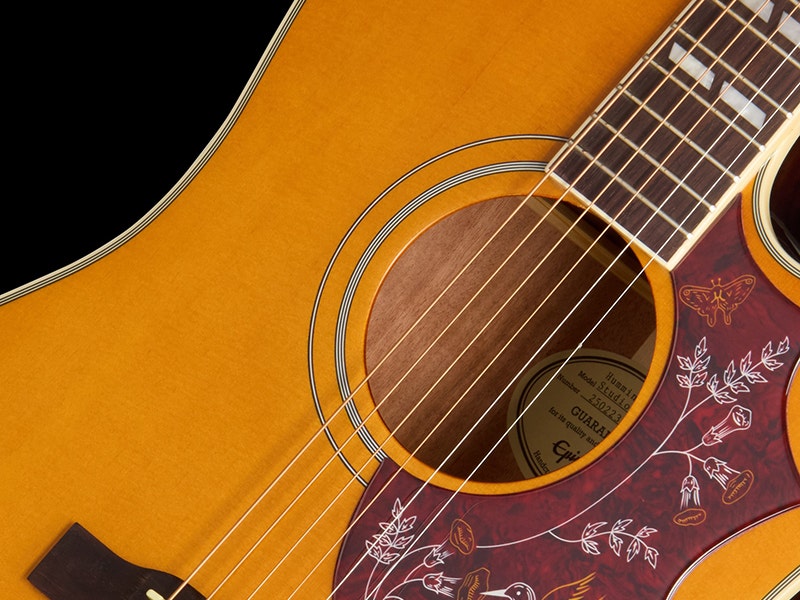 Epiphone Hummingbird Studio EC Smooth Sailing Up the Neck