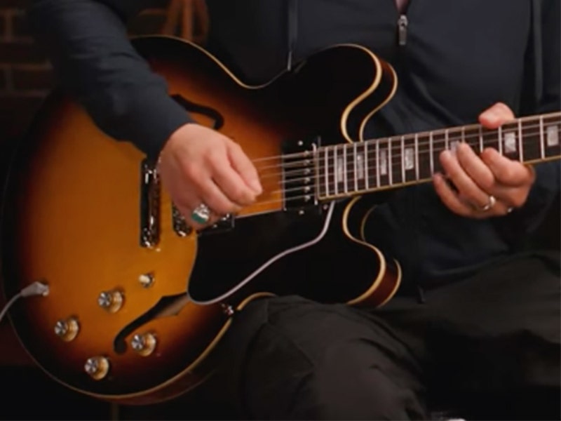 Epiphone Inspired by Gibson Custom 1962 ES-335 Reissue Guitar with