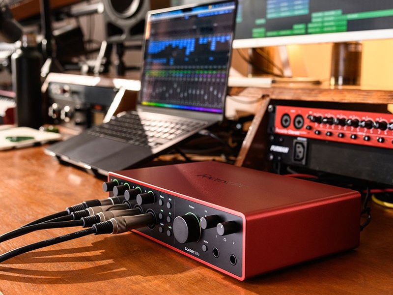 Focusrite Scarlett 18i16 Gen 4 Pristine Polish, Analog Attitude