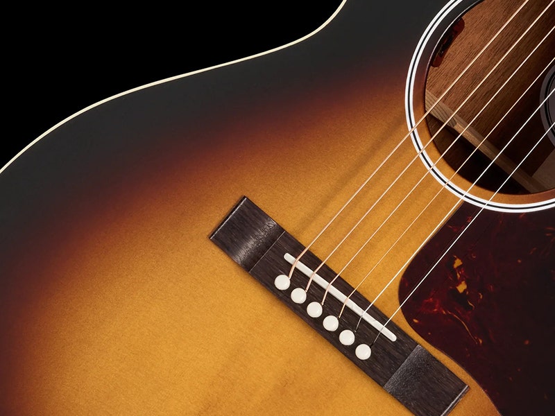 Gibson L-00 Special Small Body, Big Character