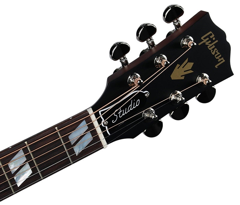 Gibson Hummingbird Studio EC Inspiring Playability