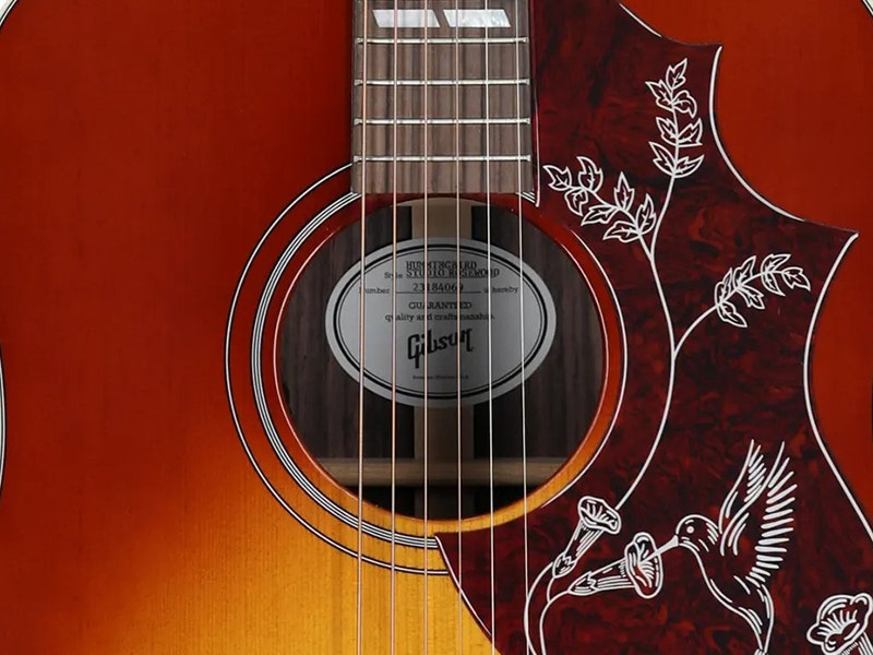 Gibson Hummingbird Studio Plays Like a Dream