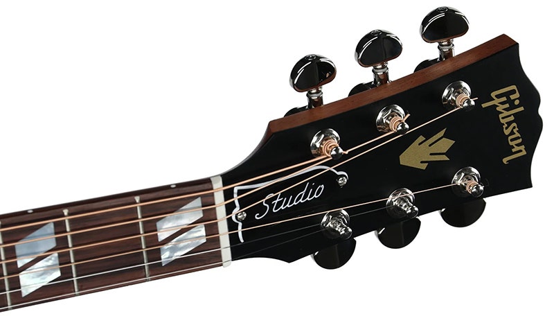 Gibson Hummingbird Studio The Ultimate Acoustic Companion