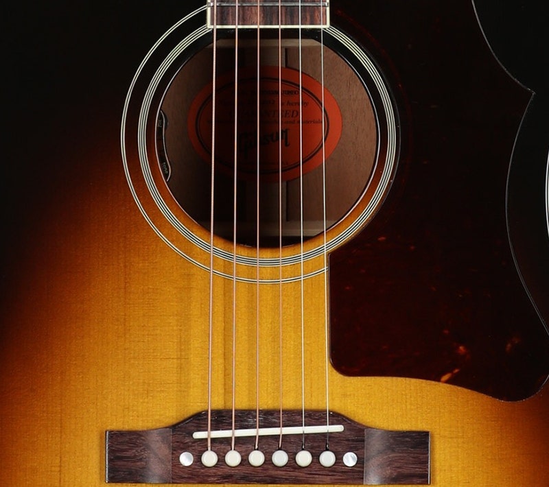 Gibson Southern Jumbo Original Traditional Craft of Premium Quality