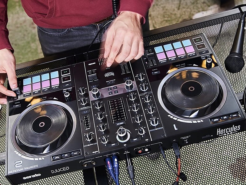Hercules DJ Control Inpulse 500 DJ Controller | American Musical