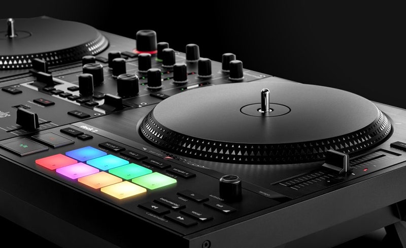 Hercules DJ Control Inpulse T7 Your Gateway to Authentic DJ Mastery