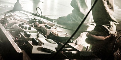 How to Build a Pedalboard