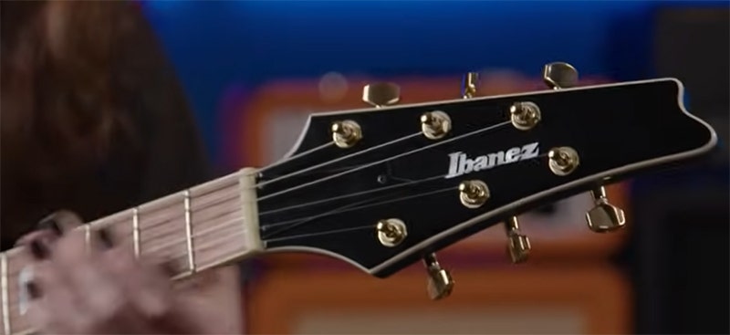 Ibanez Iceman IC420 A Perfect Canvas for Your Creativity