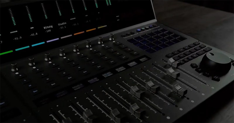 iCON Pro Audio V1-M Personalized Visual Feedback