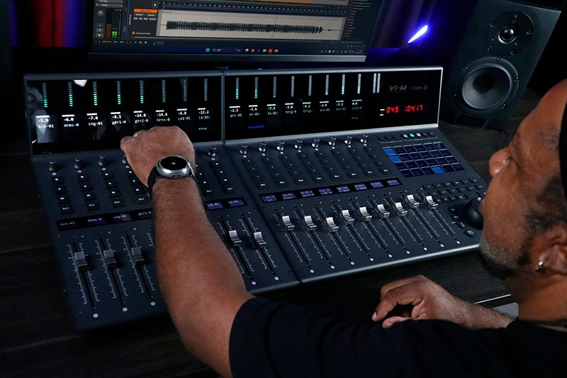 iCON Pro Audio V1-X Durable and Seamless Integration