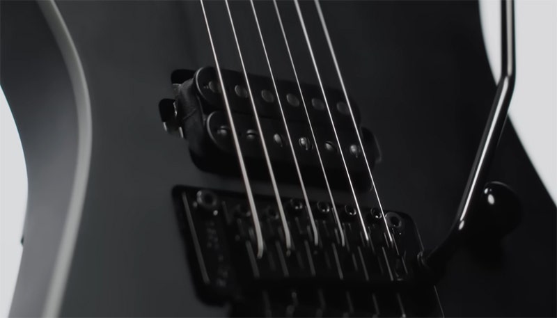 Jackson LE Pro Plus Pure Metal Kelly KE1A Stage-Ready Swagger