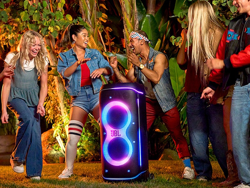 JBL PartyBox 720 Get Connected and Expand Your Sound