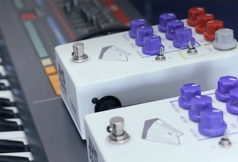 JHS Colour Box V2 Preamp Pedal Surgical Tone Shaping