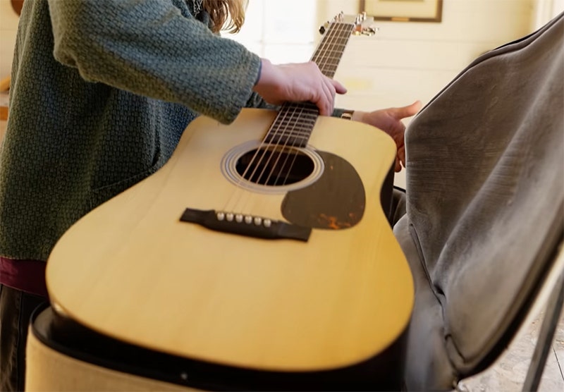 Martin D-X2E Billy Strings Classic Looks with Modern Reliability