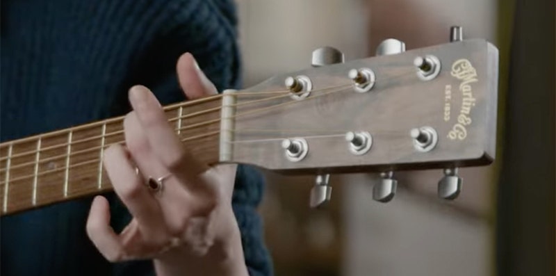 Martin D-X2E A High-Standard Axe