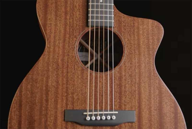 Martin SC-10E-02 Distinctive Style and Reliability