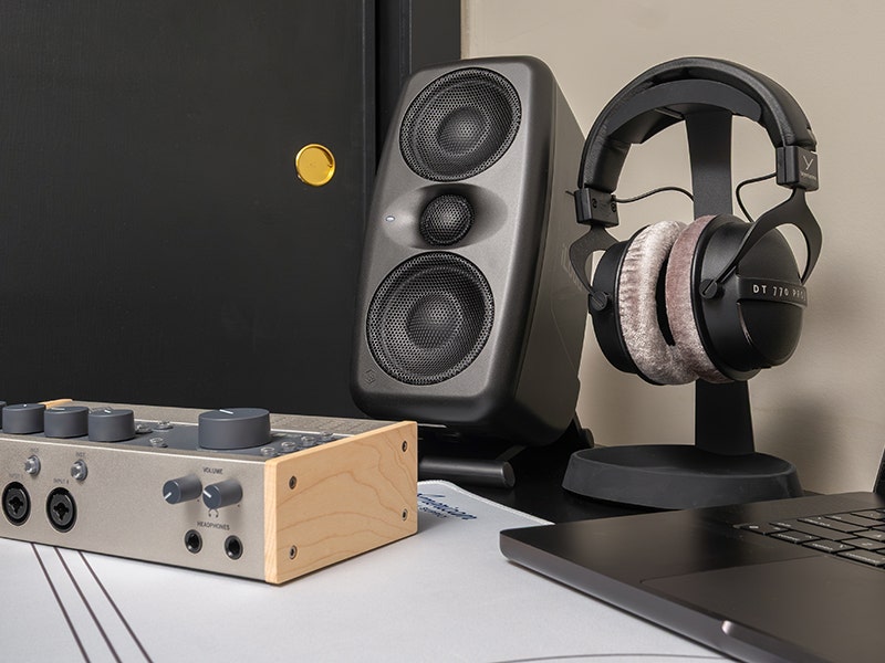 Studio Monitors | American Musical Supply
