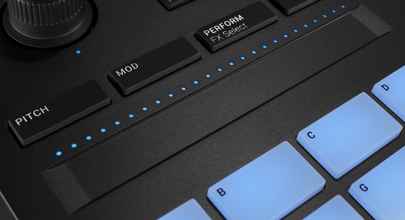 Native Instruments Maschine MK3 Built for Beat Makers, Designed for Performers